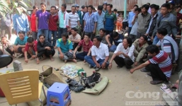 Phá điểm đá gà trong ngày Tết, thu giữ hơn 30 triệu đồng