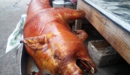 Thịt lợn quay, món ăn thơm ngon trong ngày Tết