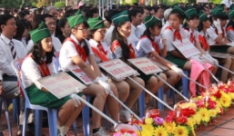 Tôn vinh người đưa đò vào ngày 3 tết