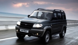 Ô tô Nga giá rẻ sắp sửa đổ bộ thị trường Việt Nam