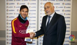 Messi lần đầu tiên được La Liga vinh danh