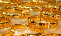Giá vàng hôm nay 16/2: giá vàng giảm mạnh