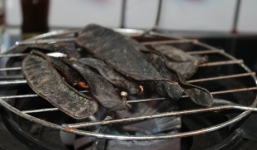 Chế dầu gội, nước rửa bát từ nguyên liệu tự nhiên đơn giản