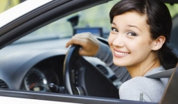 Bạn sẽ thấy sự cần thiết của việc thắt dây an toàn khi đi ô tô sau khi xem xong clip này