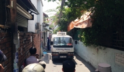 Thi thể tài xế xe ôm phân hủy trong nhà trọ cùng thư tuyệt mệnh