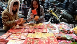 Forbes thống kê mức chi tiêu “khủng” của người Việt dịp Tết