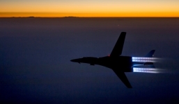 Mỹ không kích IS tại Lybia