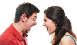 11 việc cha mẹ không nên làm khi có mặt con trẻ