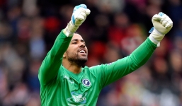 Video: Xem lại pha cứu thua 'có một không hai' trong bóng đá