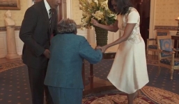 Cụ bà 106 tuổi phấn khích khi được nhảy cùng vợ chồng TT Obama