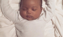 Hé lộ hình ảnh đầu tiên của con trai Kim Kardashian