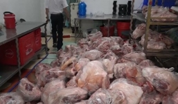 Phát hiện thu giữ gần 2 tấn thịt heo thối