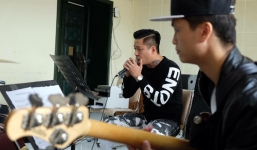 Tuấn Hưng ngậm ngùi hủy 20 sô diễn