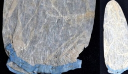 Đấu giá bao cao su 200 tuổi với giá siêu đắt 15 triệu đồng