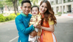 Khánh Thi, Phan Hiển đi chân trần, nhảy ở bến xe buýt