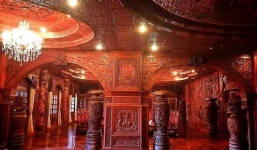 Xôn xao hình ảnh biệt thự gỗ hàng chục tỷ của đại gia Nghệ An