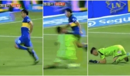 Video: Carlos Tevez khiến thủ môn đối phương vỡ quai hàm