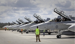 Mỹ tố Trung Quốc đưa tiêm kích đến Hoàng Sa làm gia tăng căng thẳng