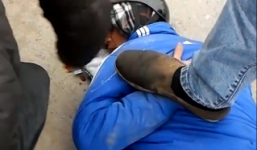 Video: Bắt sống nam thanh niên vặt trộm gương xe ôtô