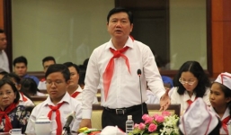 Ông Đinh La Thăng: 'Người lớn không thể trốn việc đi chơi rồi nhắc các cháu không được trốn học'