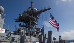 Tàu đổ bộ USS Ashland của Mỹ tuần tra Biển Đông