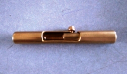 Cô gái 'khoe' súng, vô tình bắn chết bạn của người yêu