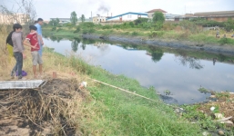 Nhiều người xin xét nghiệm ADN bộ xương ở kênh Tham Lương để tìm người thân