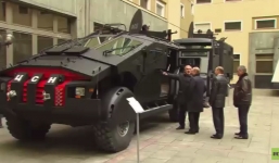 Tổng thống Nga Putin đích thân thị sát siêu xe bọc thép Zil Karatel