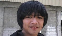 Chàng trai trồng cà rốt đẹp trai khiến dân mạng phát cuồng