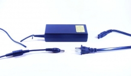 Xử trí ra sao khi bị hỏng cục sạc laptop