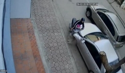 Xe Camry tông chết 3 người ở Long Biên: Vì sao xe cấp cứu đến muộn?