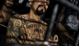 Hé lộ cuộc sống sau song sắt của nhà tù khét tiếng thế giới