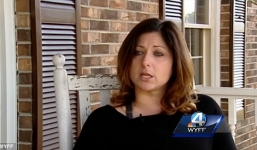 Nữ giáo viên bị buộc thôi việc vì lộ ảnh nhạy cảm