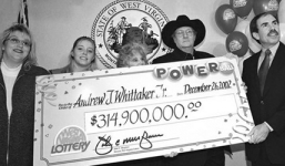 Người thân đột tử, gia đình phá sản sau khi trúng độc đắc