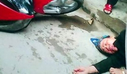 Hà Nội: Phẫn nộ con dâu đánh mẹ chồng cũ bất tỉnh giữa chợ