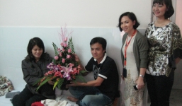 Bé trai chào đời trên chuyến bay TP HCM - Đà Nẵng