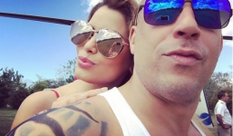 Hoa hậu Colombia tình tứ ôm tài tử Vin Diesel