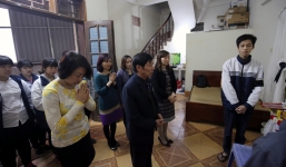 Vụ Camry đâm 3 người tử vong: Con trai nạn nhân được miễn học phí