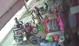 Video: Đôi nam nữ móc trộm túi xách trong cốp xe chỉ 3 giây