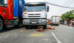 Người phụ nữ nhặt ve chai bị container cán chết khi qua đường