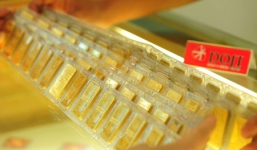 Giá vàng phiên cuối tuần 5/3 tăng cao đạt đỉnh