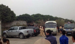 Cảnh sát đi tàu hỏa, bí mật đột kích sới bạc 'khủng' ở Quảng Ninh