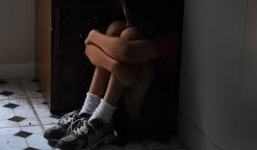 'Yêu râu xanh' bị bắt quả tang giở trò với người phụ nữ thiểu năng