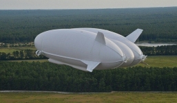 Cận cảnh máy bay lớn nhất thế giới sắp thử nghiệm 