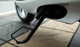 Quên gạt chân chống xe sẽ bị phạt 3 triệu đồng