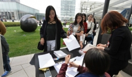 Trung Quốc: Hàng nghìn cô gái tranh nhau 'suất' hẹn hò với triệu phú Dubai