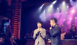 Tuấn Hưng xúc động trước tình cảm của fan Hàn điển trai