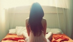 Bé gái 13 tuổi tố nhiều lần bị bạn trai xâm hại trong quán cà phê