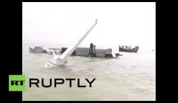 Video: Máy bay Ukraine rơi trên biển, 2 phi công thiệt mạng