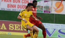 Ngoại binh tỏa sáng,  SLNA đánh bại B.Bình Dương